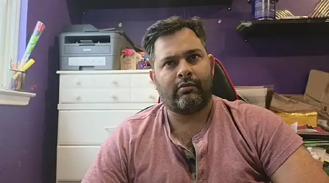 Snapshot of Sakhtlaundaz chatting on March 17, 2025, 12:46 pm Sakhtlaundaz online show from March 17, 2025, 12:46 pm