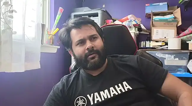 Snapshot of Sakhtlaundaz chatting on February 18, 2025, 5:53 pm Sakhtlaundaz online show from February 18, 2025, 5:53 pm