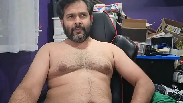 Snapshot of Sakhtlaundaz chatting on September 14, 2025, 4:57 am Sakhtlaundaz online show from September 14, 2025, 4:57 am