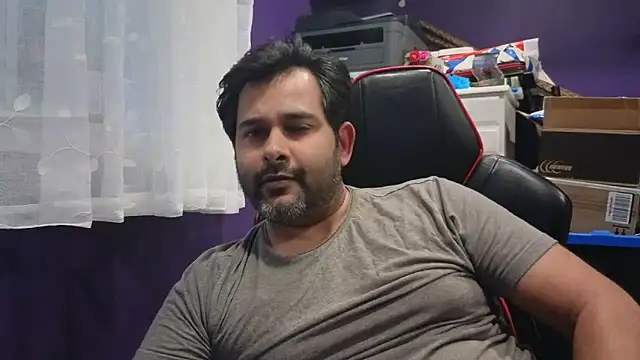 Snapshot of Sakhtlaundaz chatting on September 29, 2025, 11:10 pm Sakhtlaundaz online show from September 29, 2025, 11:10 pm