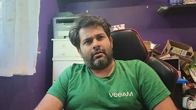 Snapshot of Sakhtlaundaz chatting on October 1, 2025, 1:48 pm Sakhtlaundaz online show from October 1, 2025, 1:48 pm