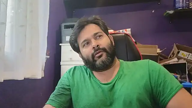 Snapshot of Sakhtlaundaz chatting on September 15, 2025, 12:38 pm Sakhtlaundaz online show from September 15, 2025, 12:38 pm