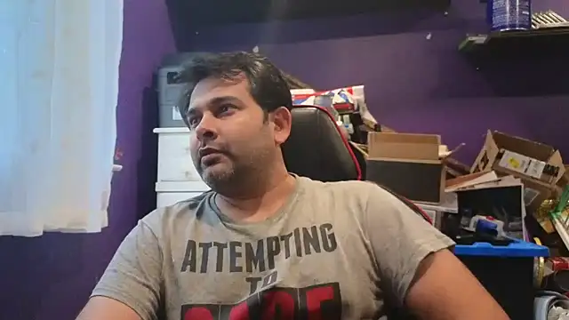 Snapshot of Sakhtlaundaz chatting on September 21, 2025, 9:42 pm Sakhtlaundaz online show from September 21, 2025, 9:42 pm