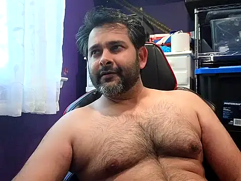 Snapshot of Sakhtlaundaz chatting on October 8, 2025, 8:53 pm Sakhtlaundaz online show from October 8, 2025, 8:53 pm