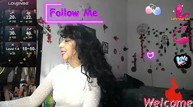 YourWhoreXX online show from February 7, 2025, 8:44 am