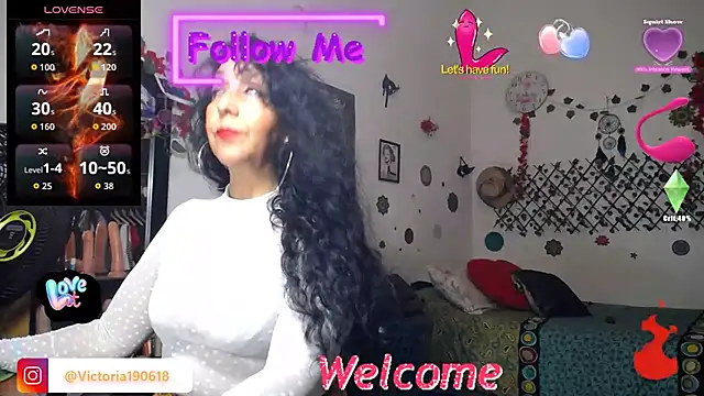 YourWhoreXX online show from October 17, 2025, 8:10 pm