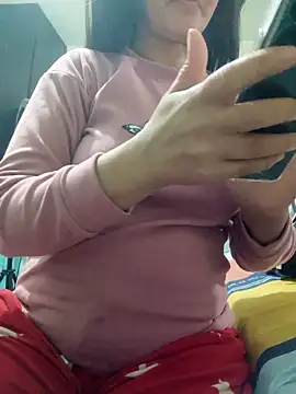 Snapshot of lolo890 chatting on November 22, 2025, 11:20 am lolo890 online show from November 22, 2025, 11:20 am