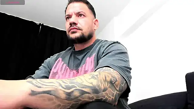 musclemonster31 online show from October 30, 2025, 9:55 pm