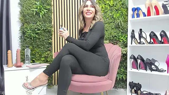 Snapshot of sweetcherry30 chatting on March 14, 2026, 7:25 am sweetcherry30 online show from March 14, 2026, 7:25 am