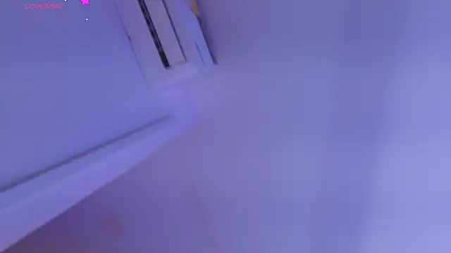 Cuteprincess21 online show from April 22, 2026, 12:28 am