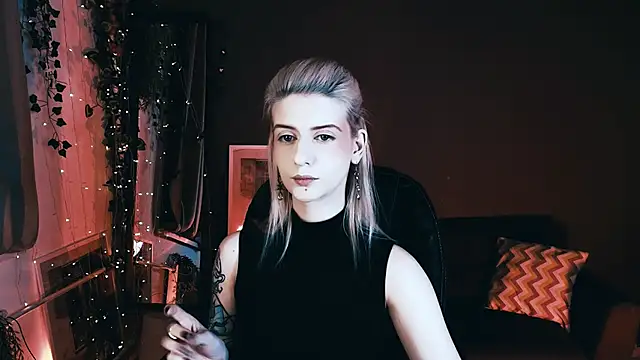 Noah ElmerX online show from October 8, 2025, 10:32 pm