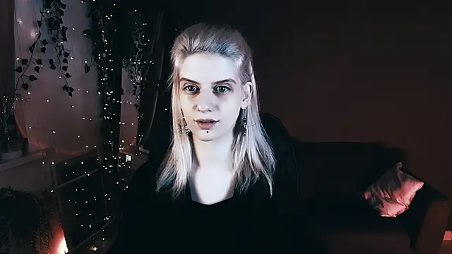 Noah ElmerX online show from September 23, 2025, 3:19 pm