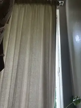 Snapshot of YesTheSexiest chatting on November 8, 2025, 10:52 am YesTheSexiest online show from November 8, 2025, 10:52 am