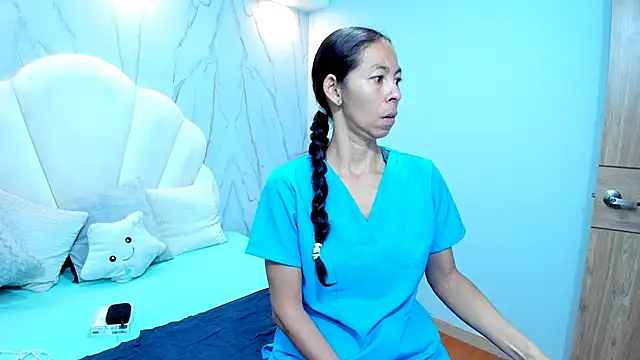 Rosalinda Cortez online show from February 18, 2025, 12:39 pm