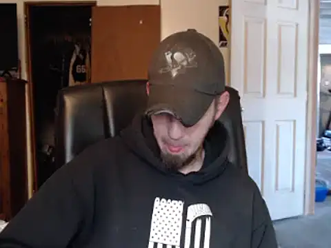 Snapshot of pensguy30 chatting on December 13, 2024, 8:37 pm pensguy30 online show from December 13, 2024, 8:37 pm