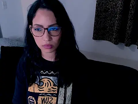 diana  34 online show from September 25, 2025, 11:44 pm