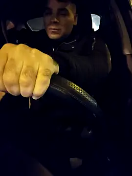 Snapshot of J0nyhson chatting on December 2, 2025, 4:14 am J0nyhson online show from December 2, 2025, 4:14 am