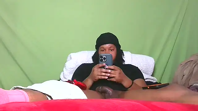 Snapshot of Carolinayoungin chatting on October 11, 2025, 8:32 pm Carolinayoungin online show from October 11, 2025, 8:32 pm