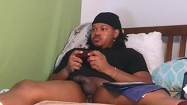 Snapshot of Carolinayoungin chatting on October 30, 2025, 7:00 pm Carolinayoungin online show from October 30, 2025, 7:00 pm