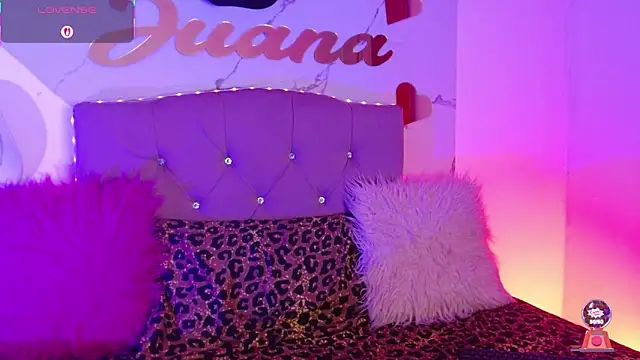 juanitared online show from June 12, 2026, 1:03 am