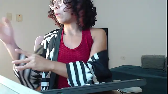 Putaku San online show from March 7, 2025, 4:57 am