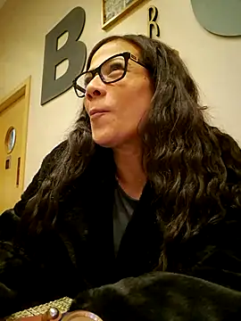 Snapshot of Allana_Squirt chatting on March 13, 2025, 9:59 pm Allana Squirt online show from March 13, 2025, 9:59 pm