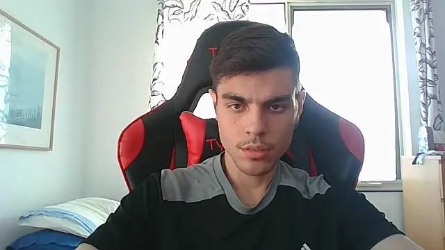 Omarnede online show from November 11, 2025, 9:37 am