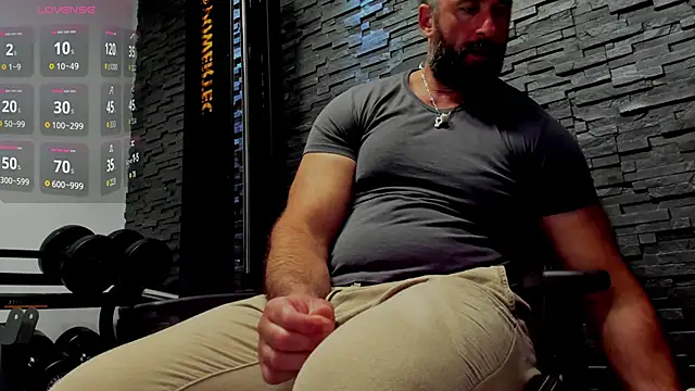 Snapshot of David_Big_Daddy chatting on June 2, 2026, 9:26 pm David Big Daddy online show from June 2, 2026, 9:26 pm