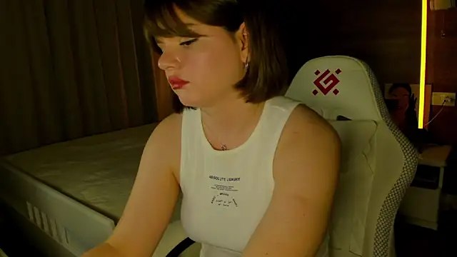 Snapshot of Elizabeth_Hottie_ chatting on June 6, 2026, 11:21 pm Elizabeth Hottie online show from June 6, 2026, 11:21 pm
