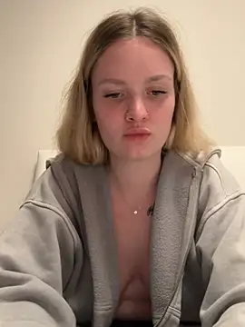 Snapshot of mariemelissah chatting on February 25, 2025, 6:12 pm mariemelissah online show from February 25, 2025, 6:12 pm