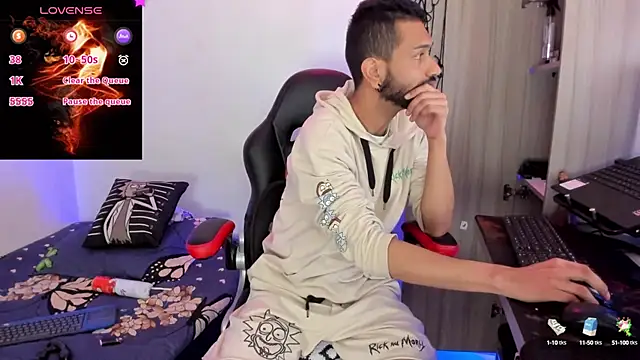 Aron Baylor online show from October 23, 2025, 7:07 am