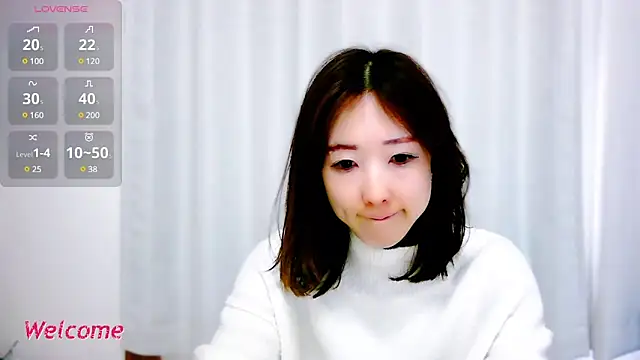 Snapshot of Love_me_Eri_ chatting on March 10, 2025, 7:55 am Love me Eri online show from March 10, 2025, 7:55 am