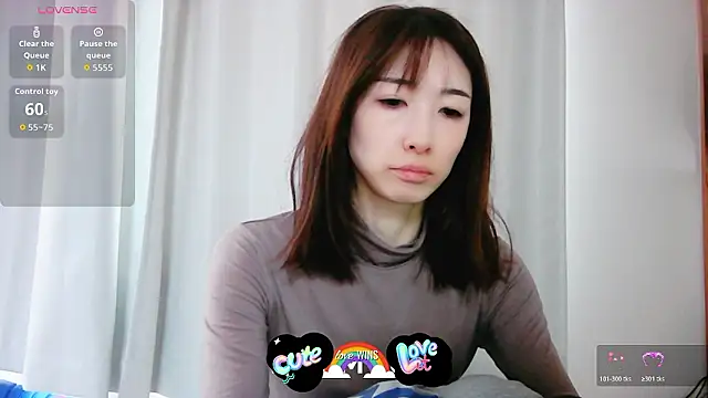 Snapshot of Love_me_Eri_ chatting on November 3, 2025, 1:11 am Love me Eri online show from November 3, 2025, 1:11 am