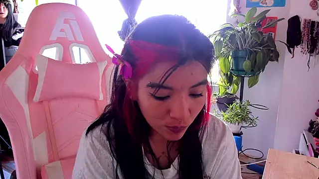 Snapshot of annie_walker6 chatting on March 13, 2026, 8:03 pm annie walker6 online show from March 13, 2026, 8:03 pm