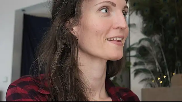 Snapshot of yulladao chatting on September 9, 2025, 5:44 pm yulladao online show from September 9, 2025, 5:44 pm