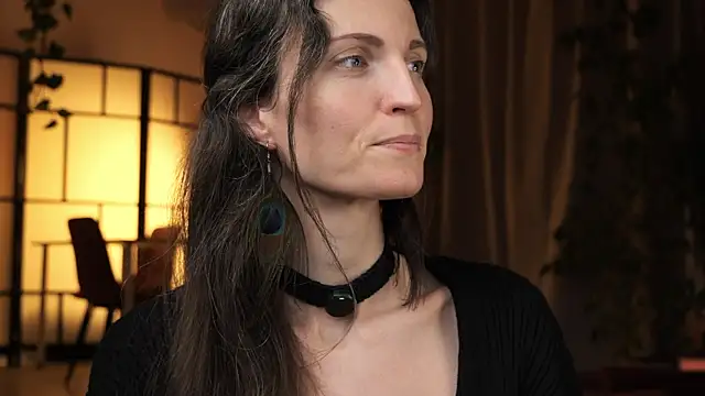 Snapshot of yulladao chatting on November 18, 2025, 6:00 pm yulladao online show from November 18, 2025, 6:00 pm