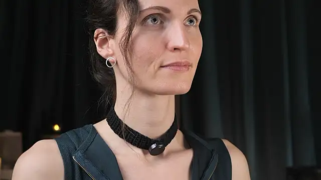 yulladao online show from March 4, 2026, 4:59 pm