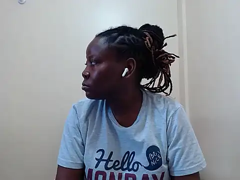 Snapshot of traper_1 chatting on December 15, 2025, 8:31 am traper 1 online show from December 15, 2025, 8:31 am