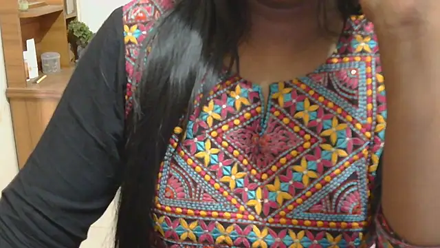 esita 1212 online show from March 18, 2026, 4:15 am