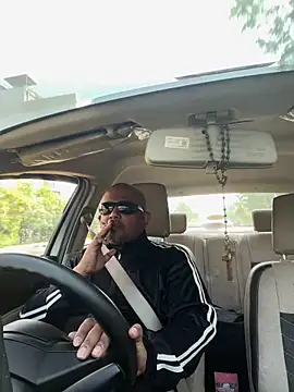 Dick 6inches online show from March 26, 2026, 4:44 am