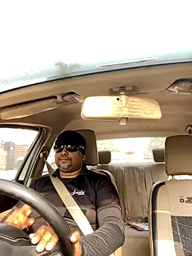 Dick 6inches online show from November 19, 2025, 4:45 am