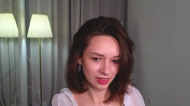 Snapshot of VivianLy_ chatting on December 27, 2024, 8:24 am VivianLy online show from December 27, 2024, 8:24 am