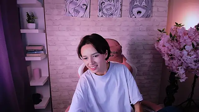 Snapshot of VivianLy_ chatting on September 24, 2025, 11:28 am VivianLy online show from September 24, 2025, 11:28 am