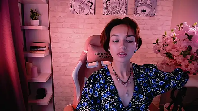 Snapshot of VivianLy_ chatting on September 10, 2025, 11:09 am VivianLy online show from September 10, 2025, 11:09 am