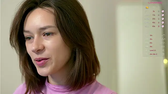 Snapshot of VivianLy_ chatting on December 10, 2024, 11:11 am VivianLy online show from December 10, 2024, 11:11 am