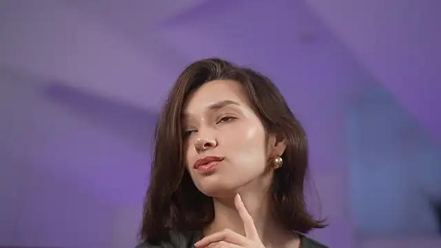 Snapshot of VivianLy_ chatting on January 9, 2025, 7:52 am VivianLy online show from January 9, 2025, 7:52 am