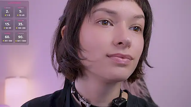 Snapshot of VivianLy_ chatting on March 2, 2026, 11:50 am VivianLy online show from March 2, 2026, 11:50 am