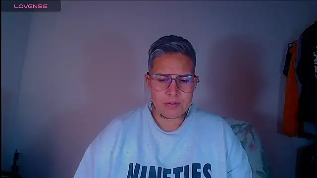 Yessi rousse online show from November 26, 2025, 7:25 pm