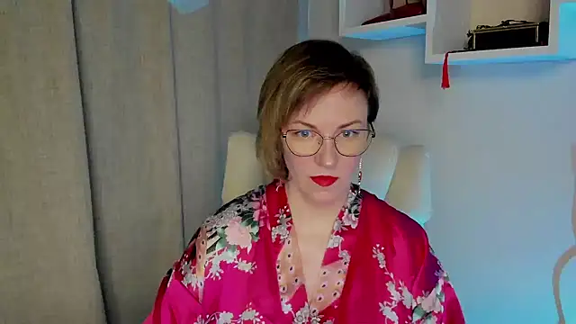 feliziaDesire online show from May 16, 2026, 6:12 am