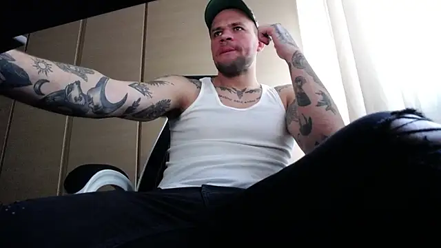 Snapshot of FindomJason chatting on March 5, 2025, 12:44 pm FindomJason online show from March 5, 2025, 12:44 pm